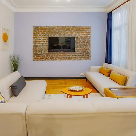 şeref Aziz Keskin Apartment *